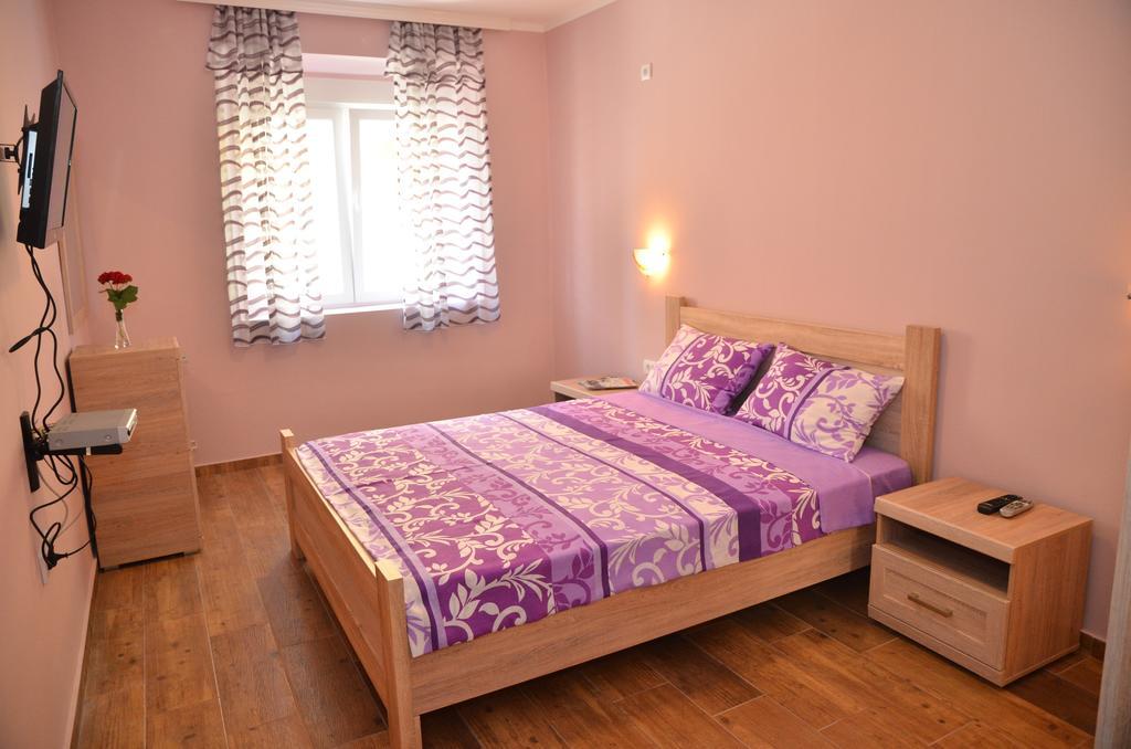 Apartments Cejovic ウルツィニ 部屋 写真