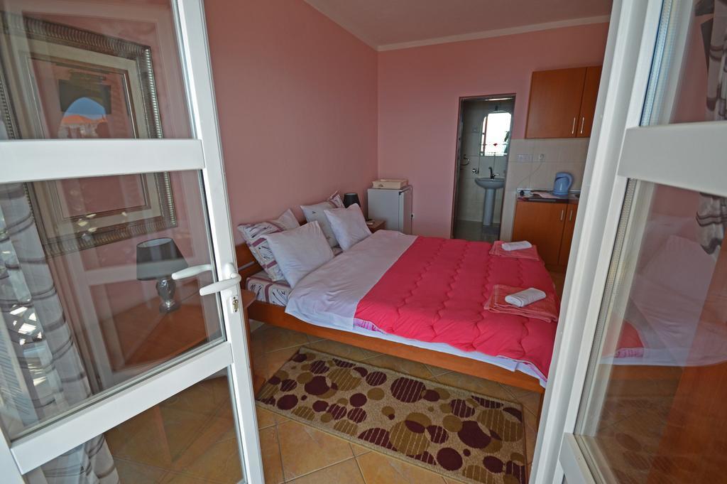 Apartments Cejovic ウルツィニ エクステリア 写真