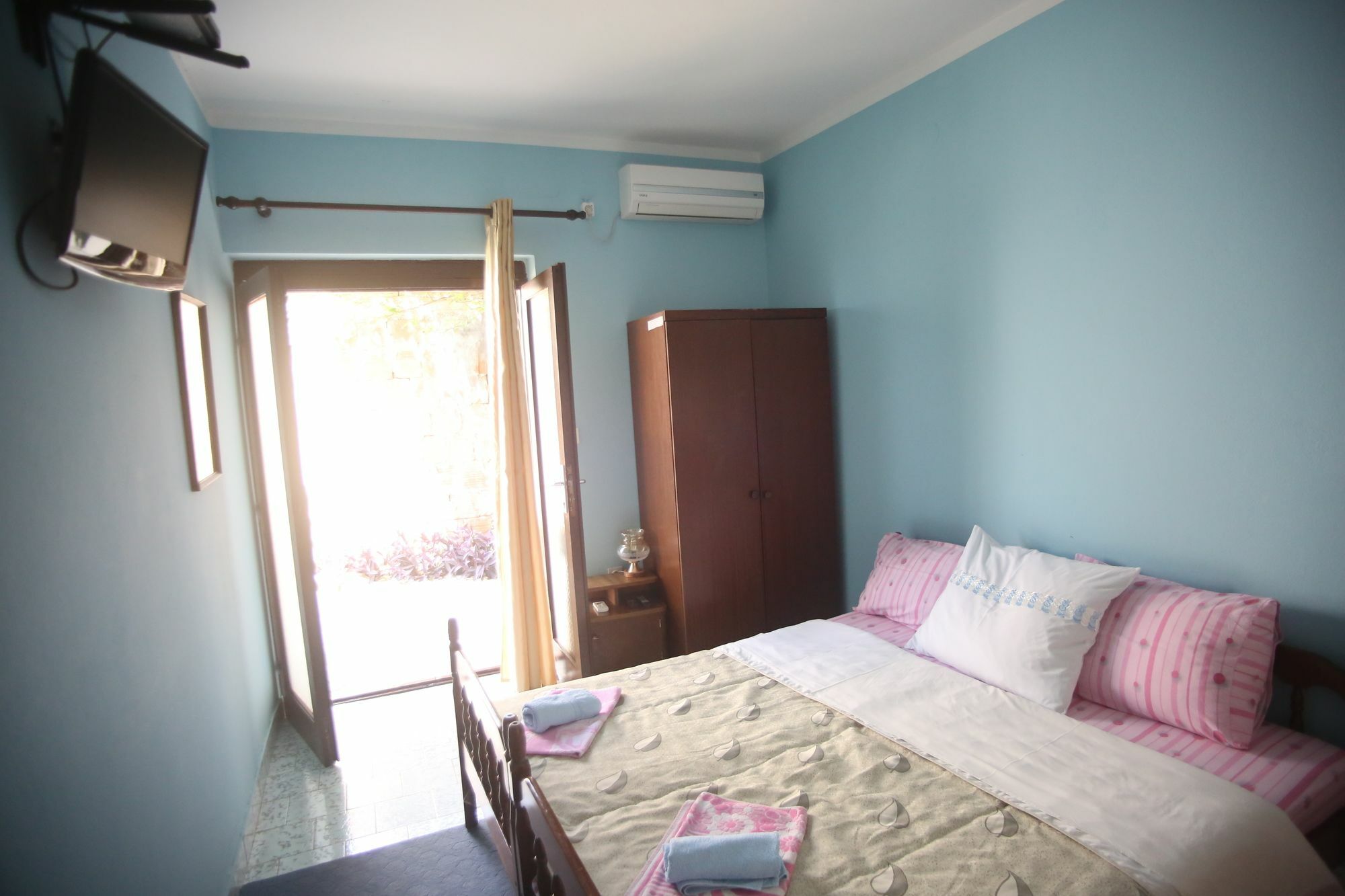 Apartments Cejovic ウルツィニ エクステリア 写真